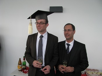 Sebastian Henn und Prof. Oliveira